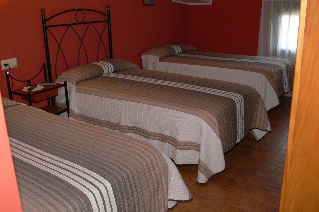 Casa Marivi Ξενοδοχείο Niembro Δωμάτιο φωτογραφία