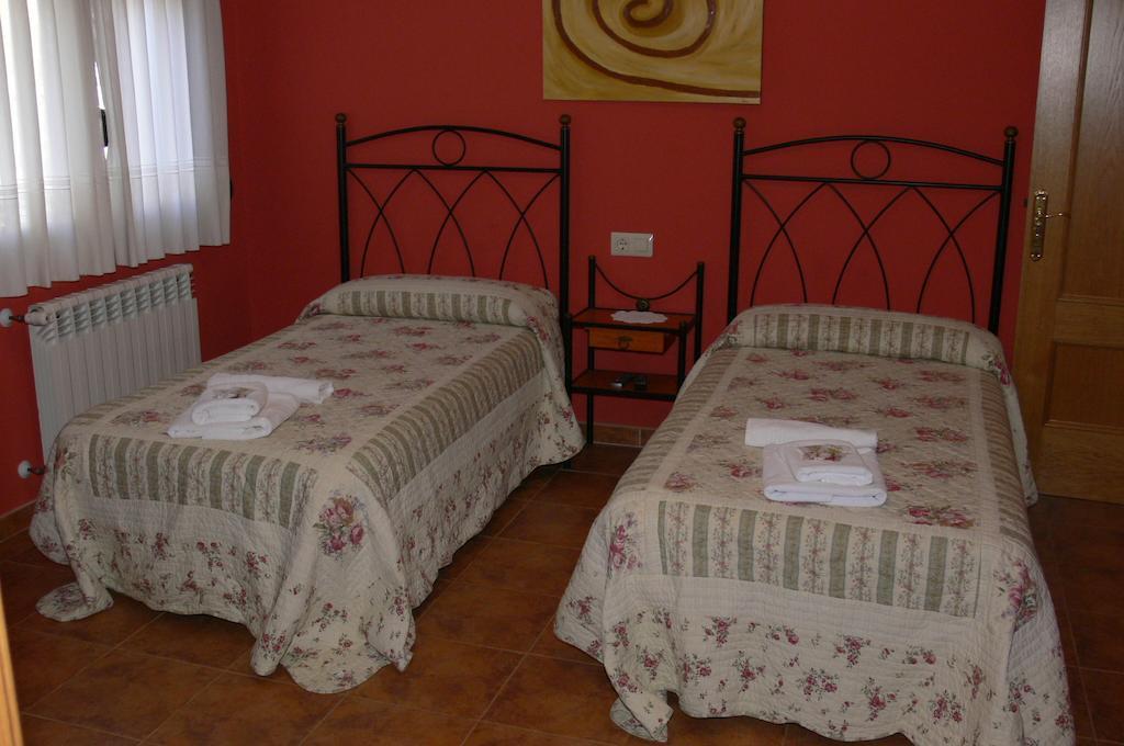 Casa Marivi Ξενοδοχείο Niembro Δωμάτιο φωτογραφία