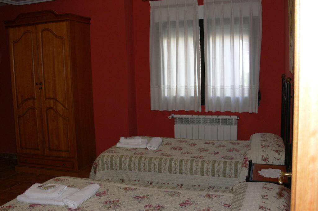 Casa Marivi Ξενοδοχείο Niembro Δωμάτιο φωτογραφία